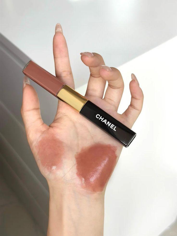 CHANEL ULTRA WEAR LIQUID LIP COLOUR