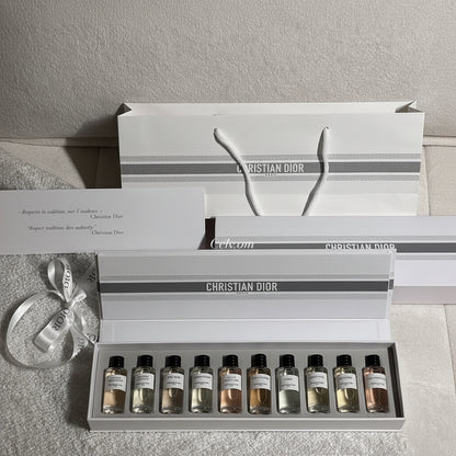 Dior La Collection Privée Fragrance Discovery Set – 10 Miniatures
