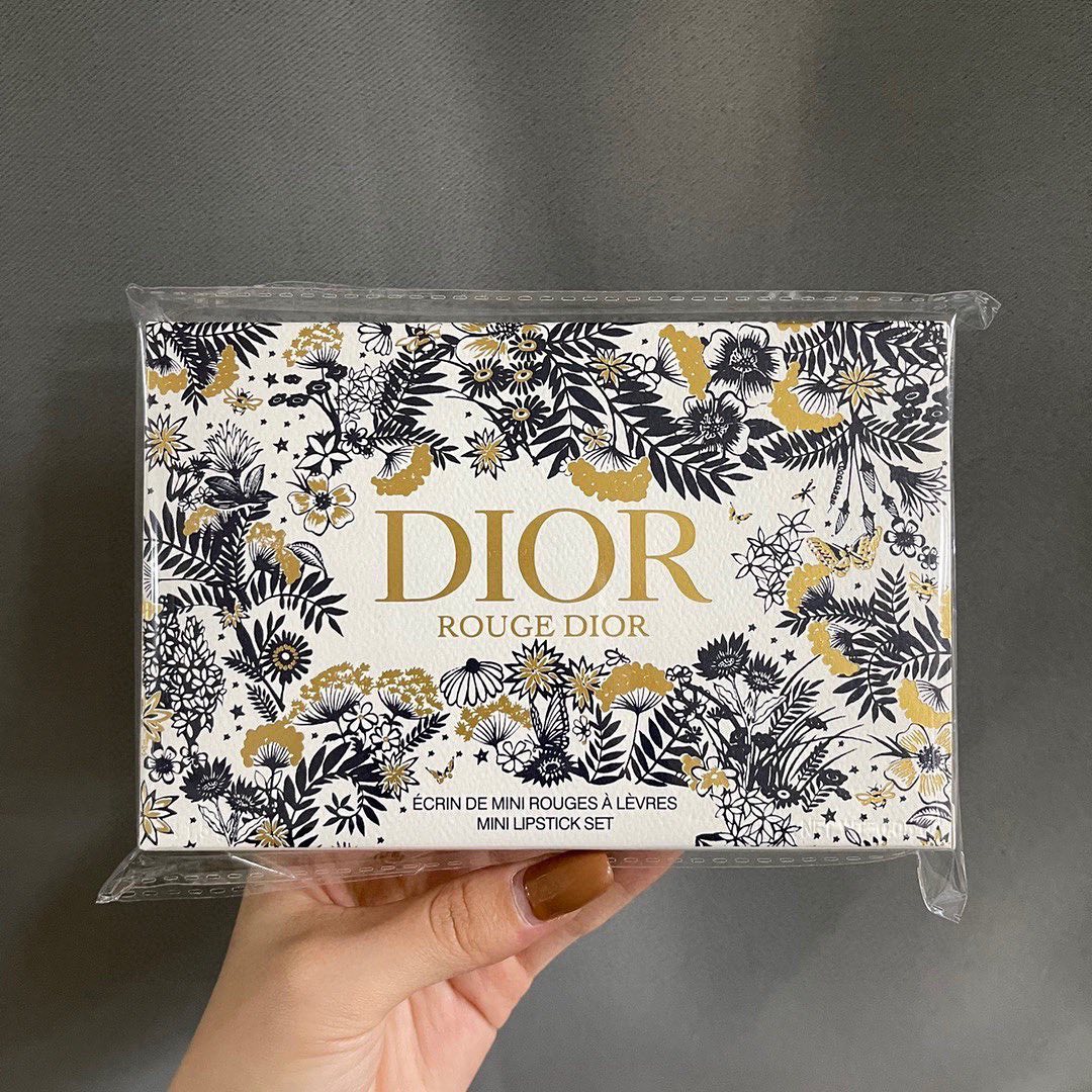 Dior 4-Piece Mini Lipstick Set (1.5gx4) – Elegance in Every Shade