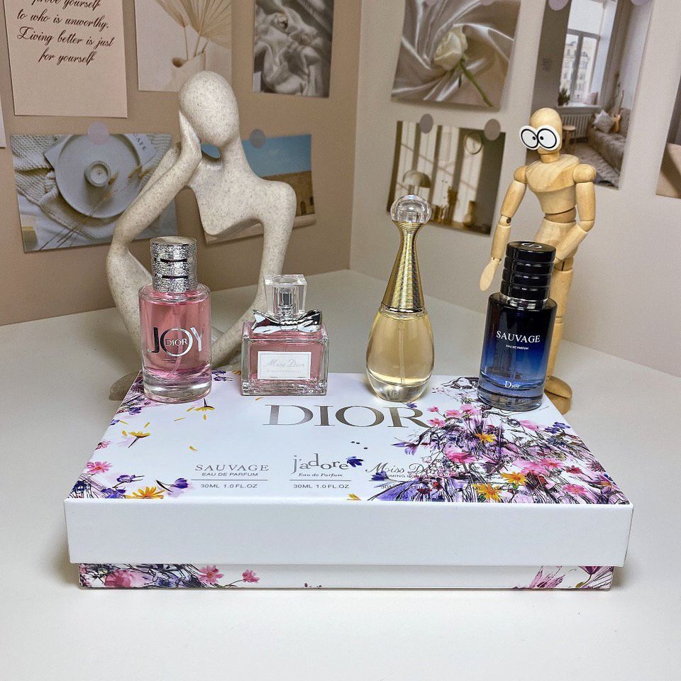 Miss Dior 4 Piece Perfume Collection – Signature Scents