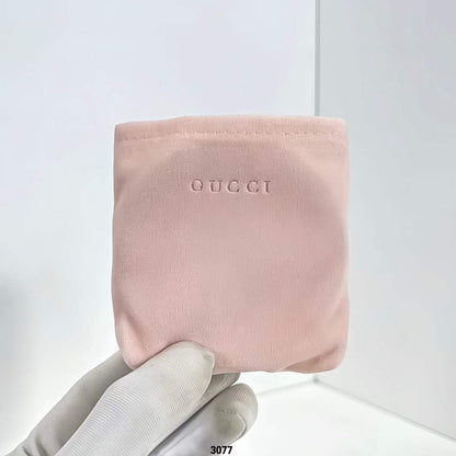 Gucci Face Powder – Luxe Radiance & Silky Perfection in Every Swipe