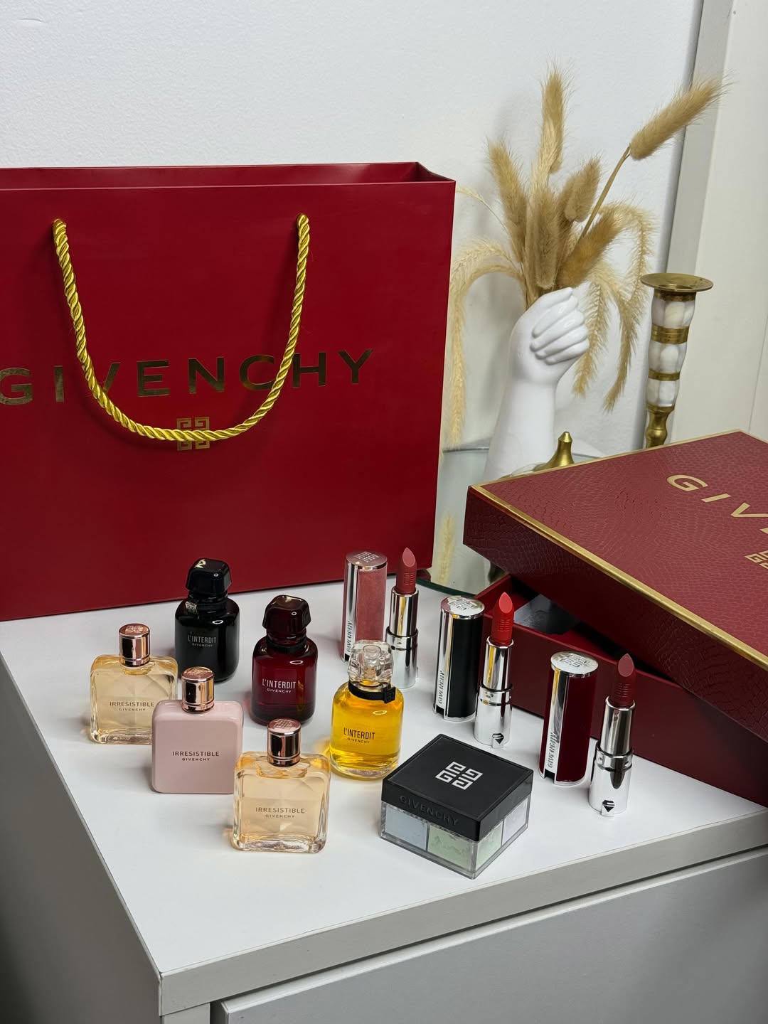 Givenchy 10-Piece Perfume & Makeup Gift Set