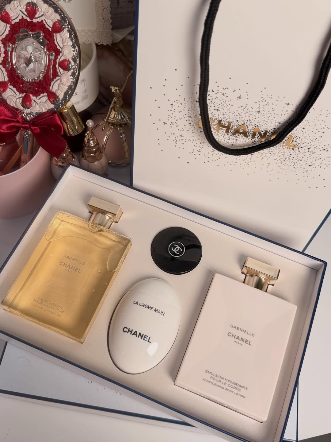 Gabrielle Chanel Collection with Accessories Inspired Beauty Gift Set