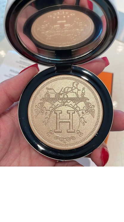 Hermès Face & Eye Illuminating Powder – Illuminate with Elegance