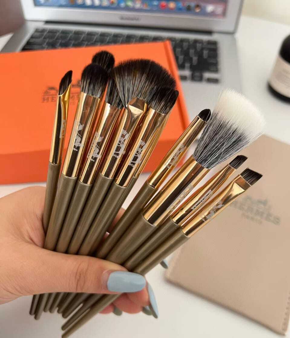 Hermès Essential Brush Set – Luxe Finish