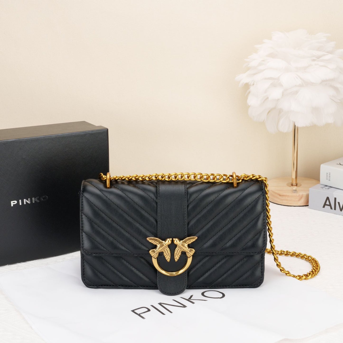 PINKO Ladies Handbag – Where Style Meets Sophistication