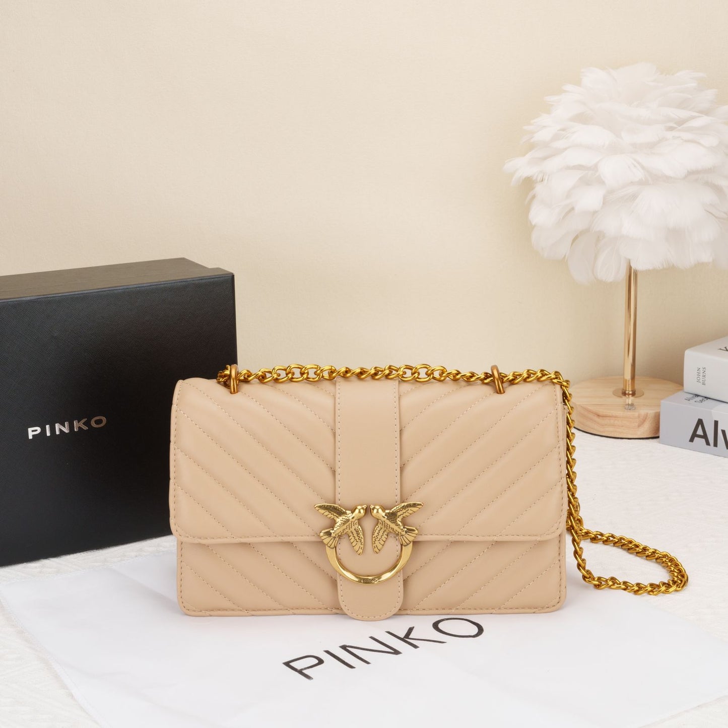 PINKO Ladies Handbag – Where Style Meets Sophistication