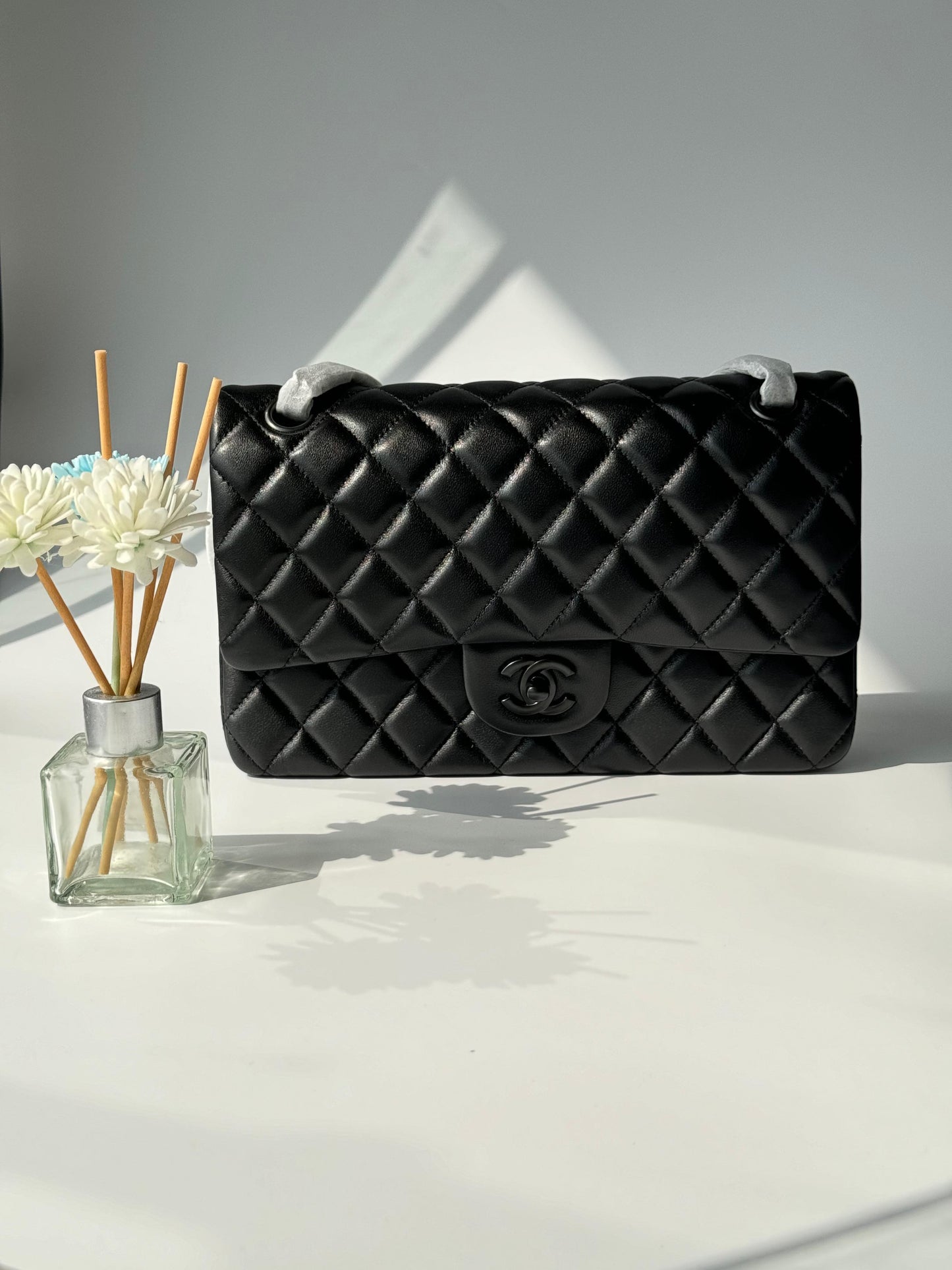 Chanel Timeless Ladies Handbag for the Modern Sophisticate