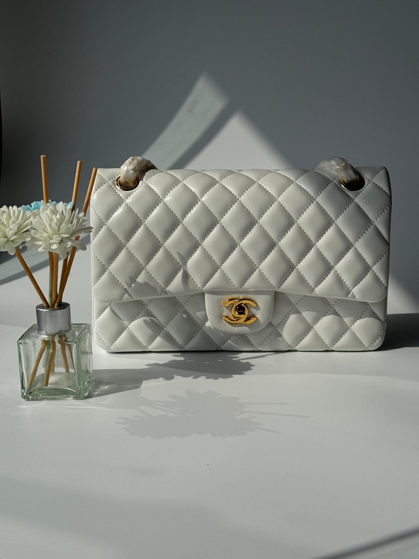 Chanel Timeless Ladies Handbag for the Modern Sophisticate