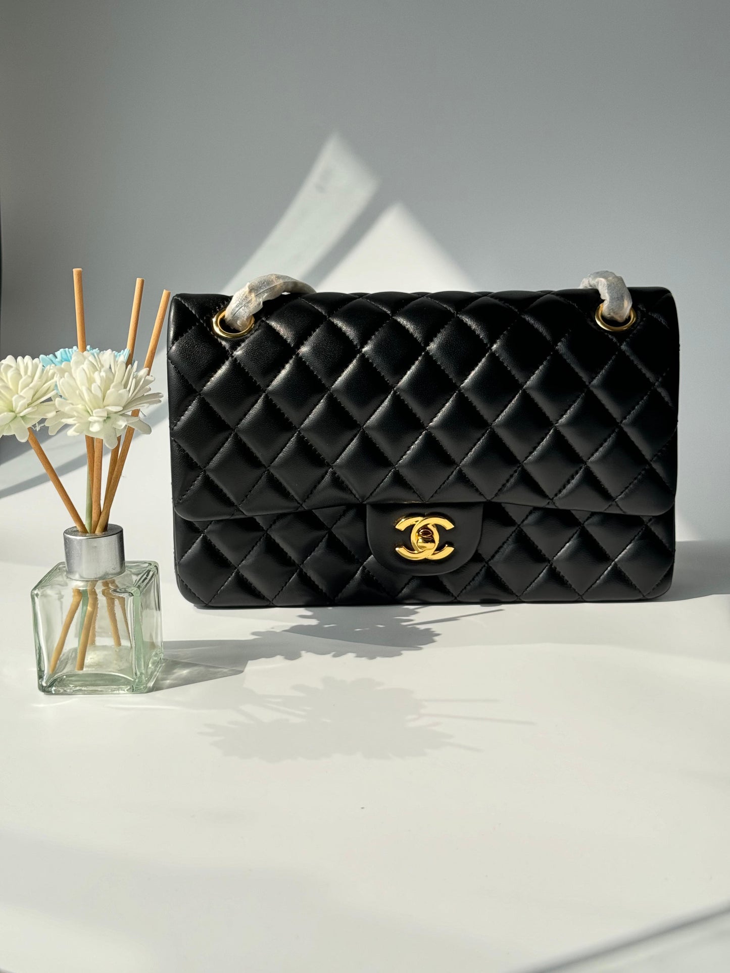 Chanel Timeless Ladies Handbag for the Modern Sophisticate