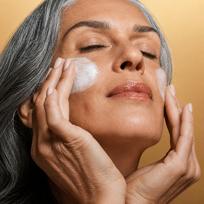 Estée Lauder Re-Nutriv Rich Foam Cleanser