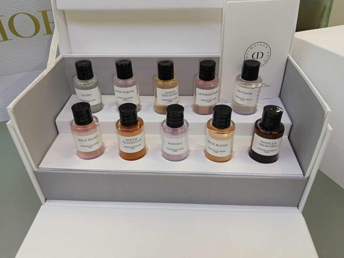 Dior La Collection Privée Discovery Set – 10 Miniatures