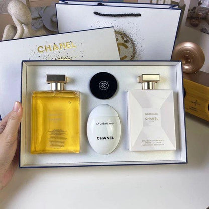 Gabrielle Chanel Collection with Accessories Inspired Beauty Gift Set