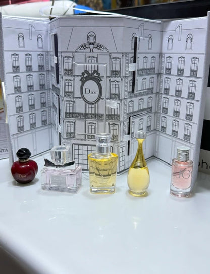 Dior Miniature Fragrance Gift Set – Elegant Collector’s Edition Perfume Coffret